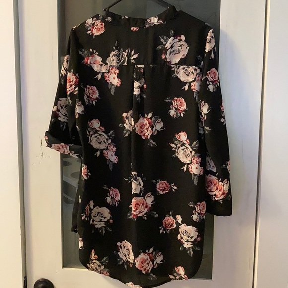 Black Floral Flirty & Fun Top - Picture 5 of 7